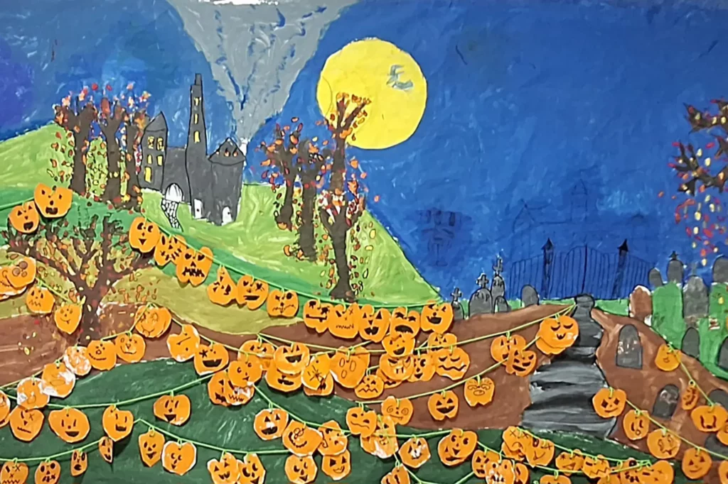 Montessori - Halloween projects in primary